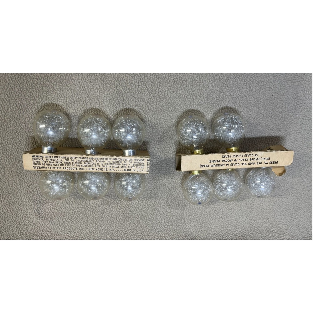 Vintage Sylvania Blue Dot FP26 Flashbulbs Lot of 11 Made in USA